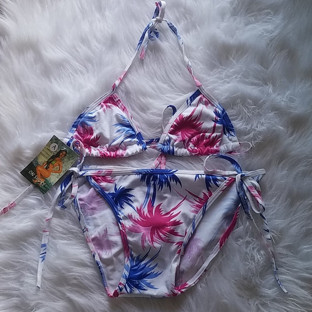 ON SHORE STRING BIKINI